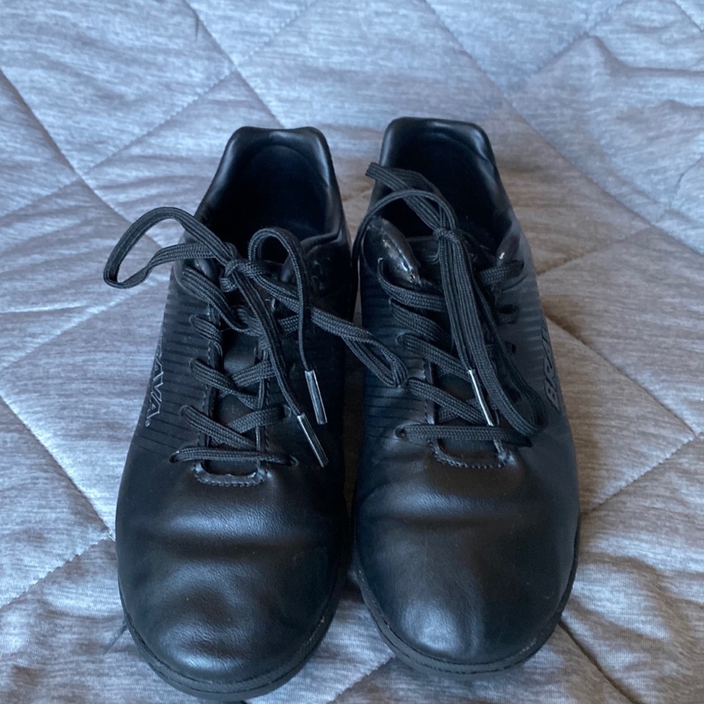 Brava Cleats